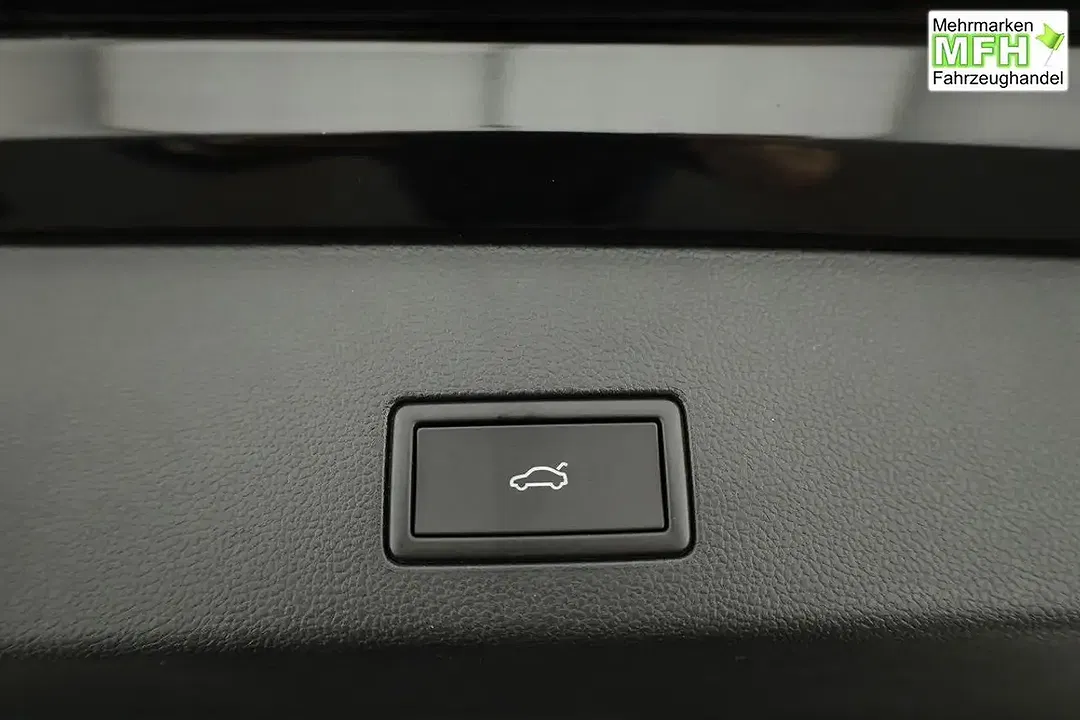 Volkswagen Golf Variant - Thumbnail 14