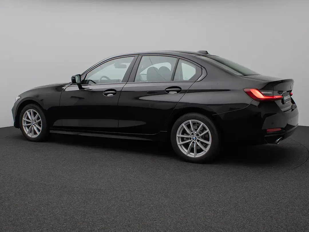 BMW 318 - Thumbnail 9