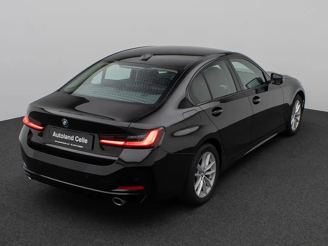 BMW 318 - Thumbnail 6