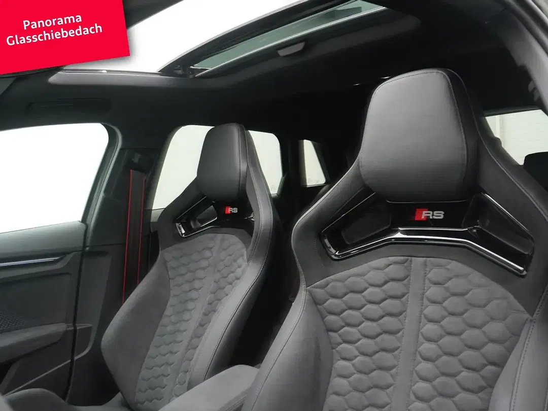 Audi RS3 - Thumbnail 3