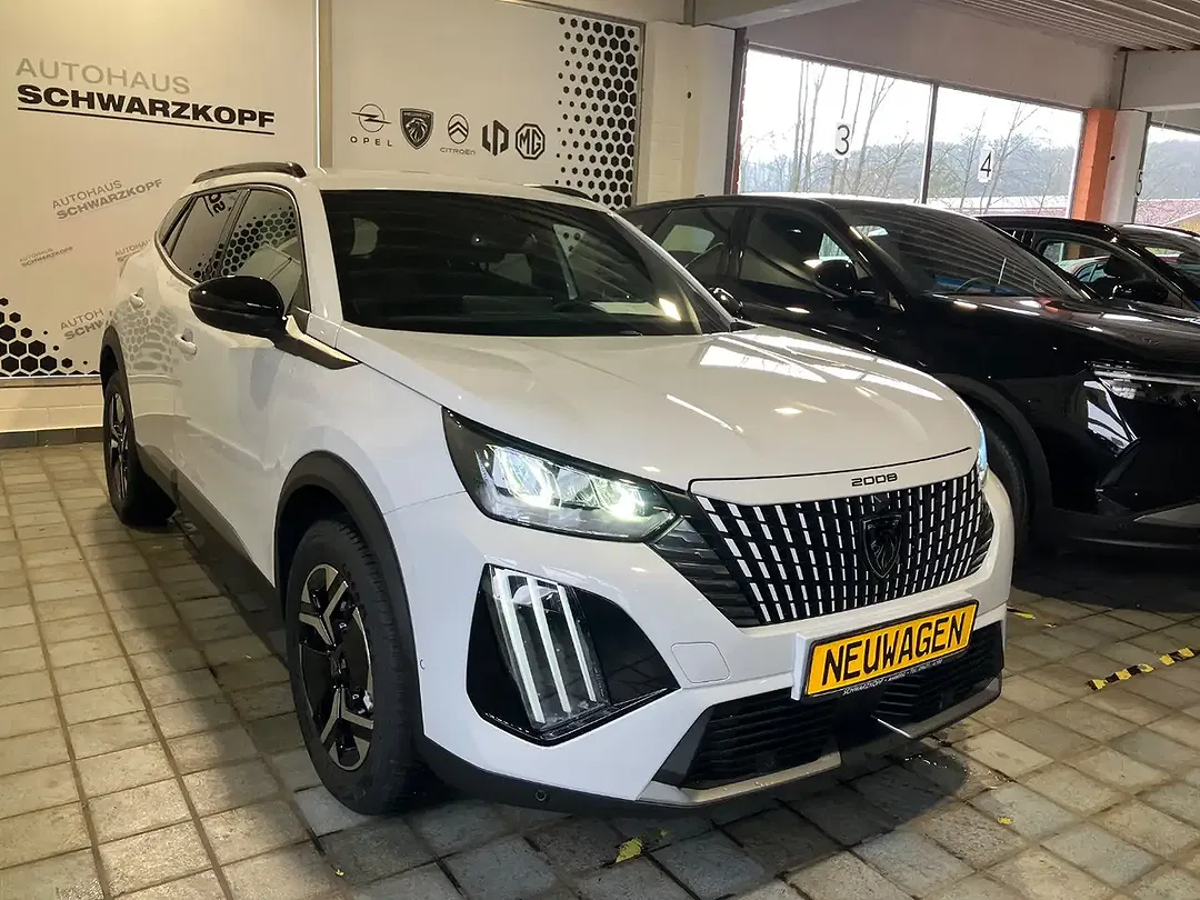 Peugeot 2008 - Thumbnail 4