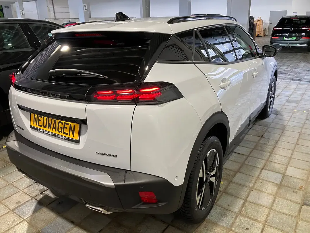 Peugeot 2008 - Thumbnail 5