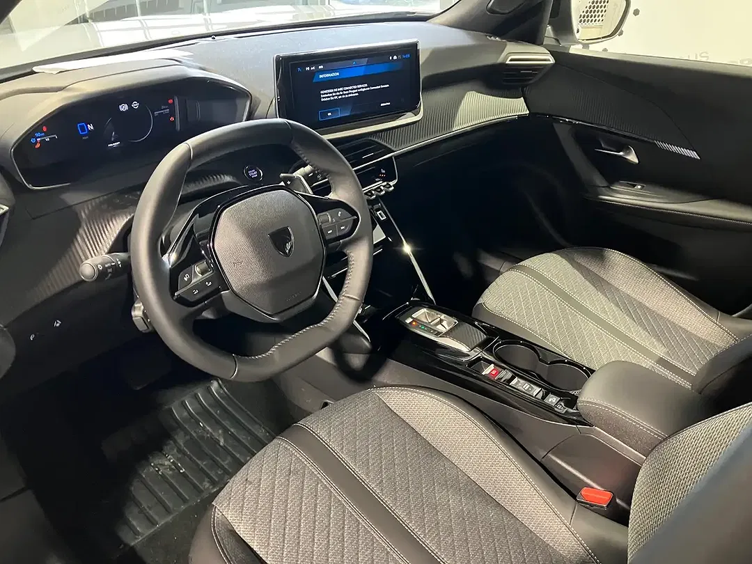 Peugeot 2008 - Thumbnail 6