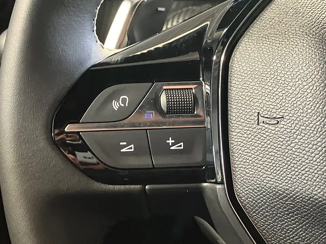 Peugeot 2008 - Thumbnail 8