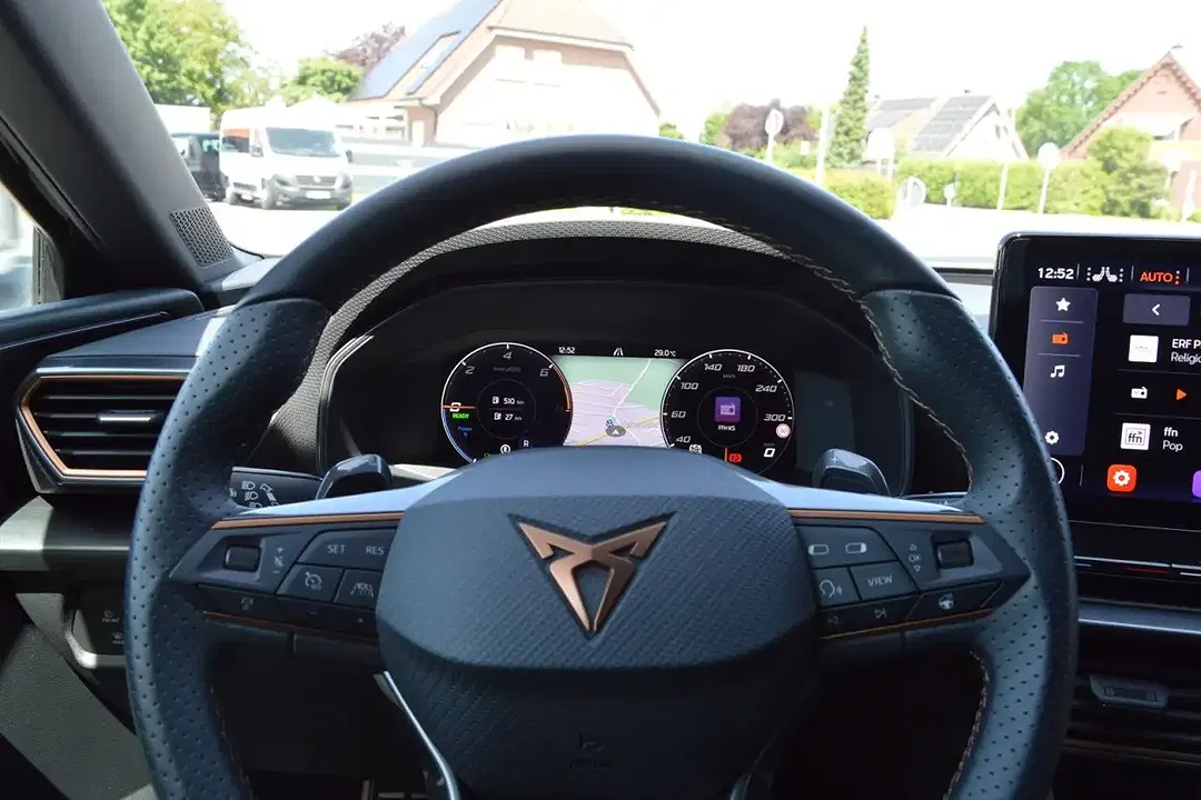 CUPRA Leon - Thumbnail 11