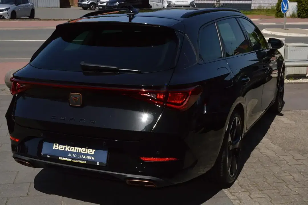 CUPRA Leon - Thumbnail 5