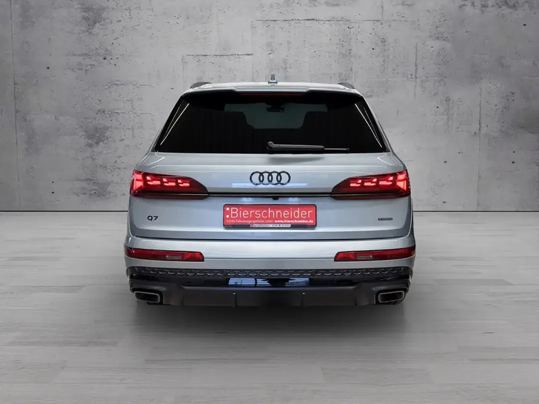 Audi Q7 - Thumbnail 6