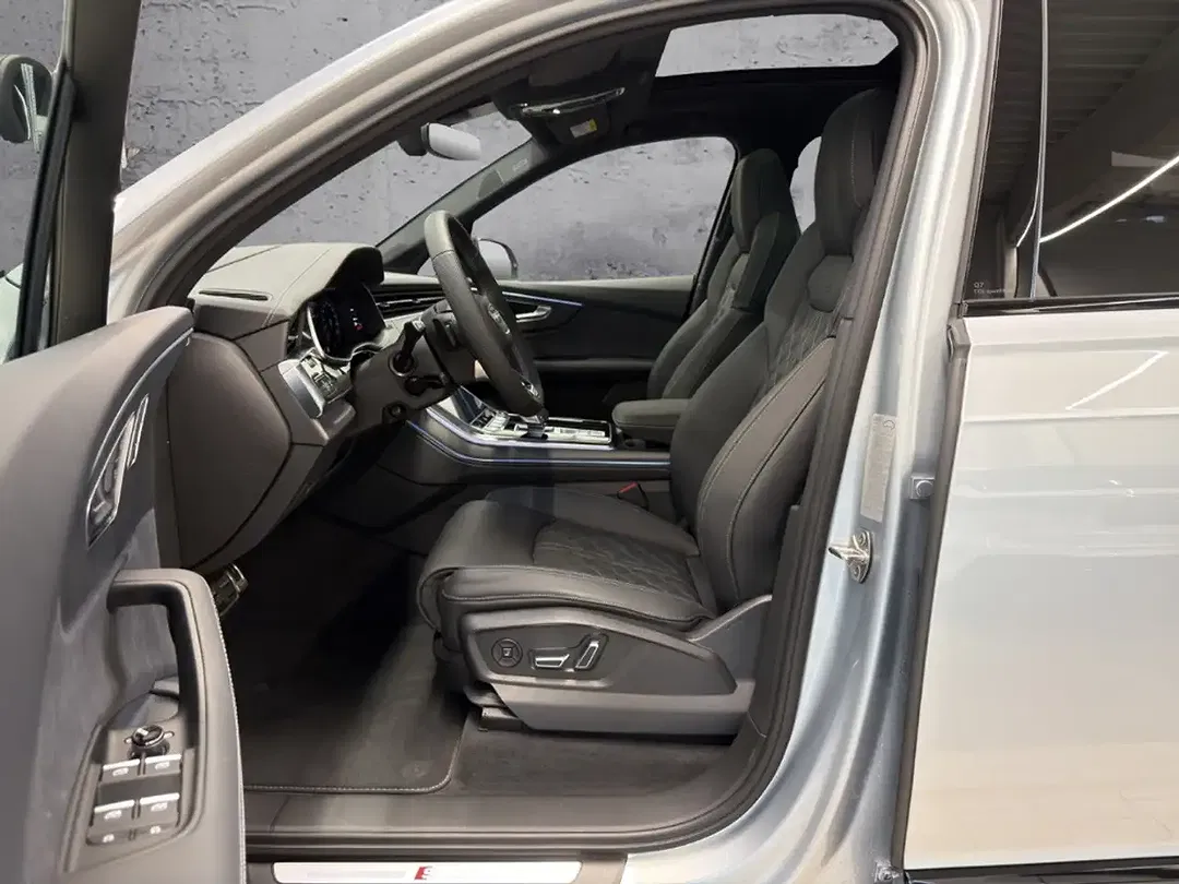 Audi Q7 - Thumbnail 8
