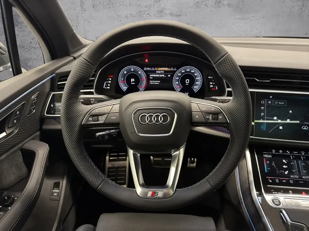 Audi Q7 - Thumbnail 9