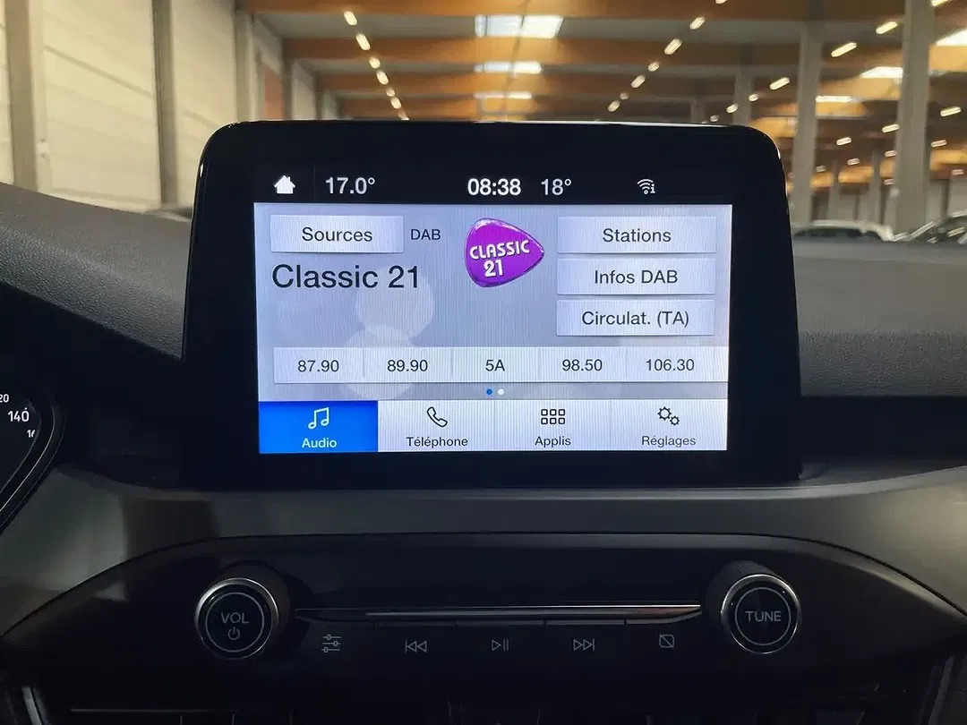 Ford Focus - Thumbnail 12