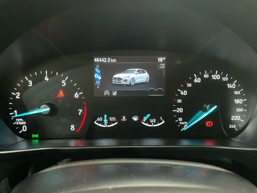 Ford Focus - Thumbnail 8