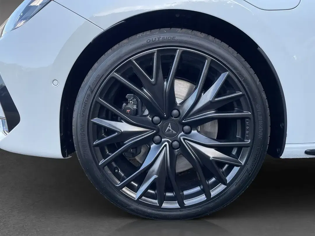 CUPRA Leon - Thumbnail 6