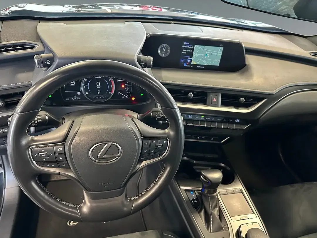 Lexus UX 250h - Thumbnail 11