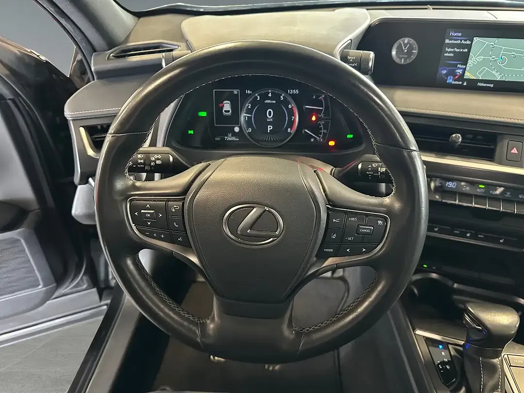 Lexus UX 250h - Thumbnail 13