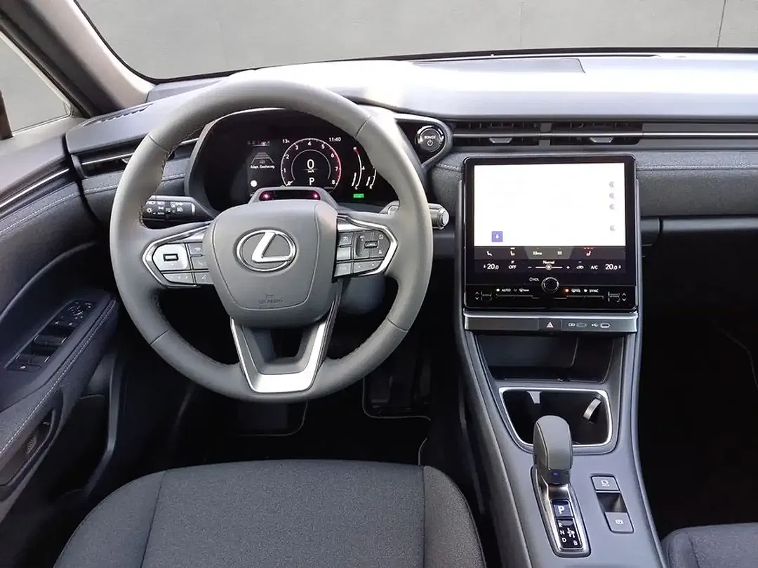 Lexus LBX - Thumbnail 13