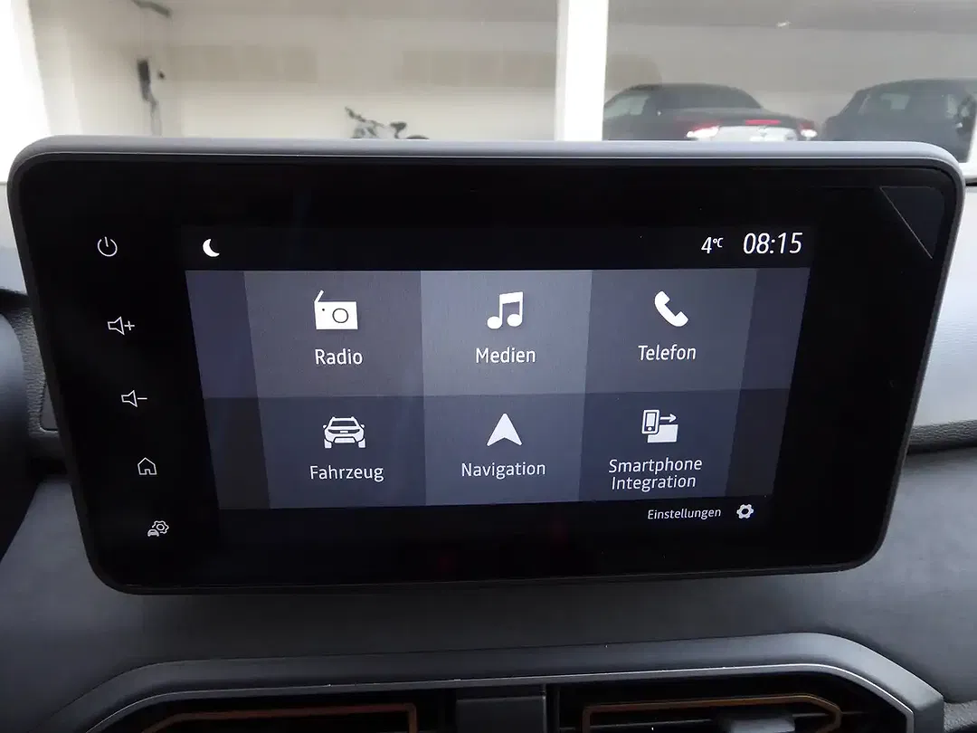 Dacia Sandero - Thumbnail 10