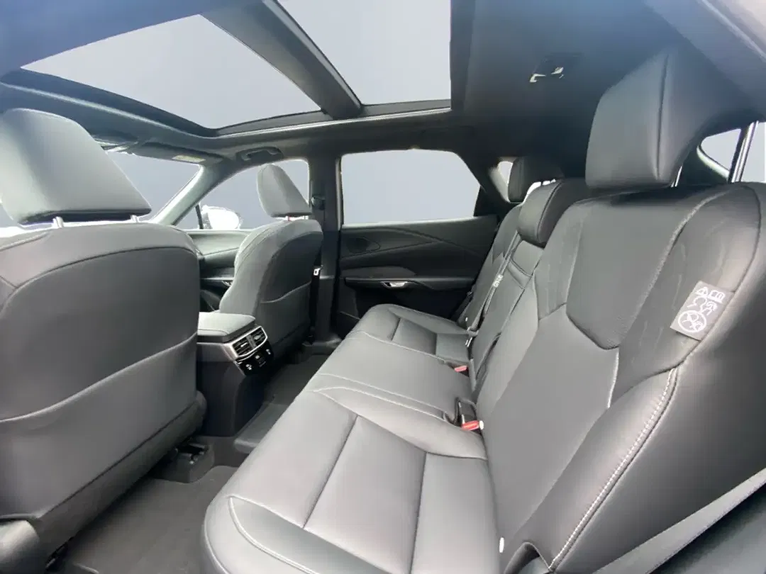 Lexus RX 450h - Thumbnail 11