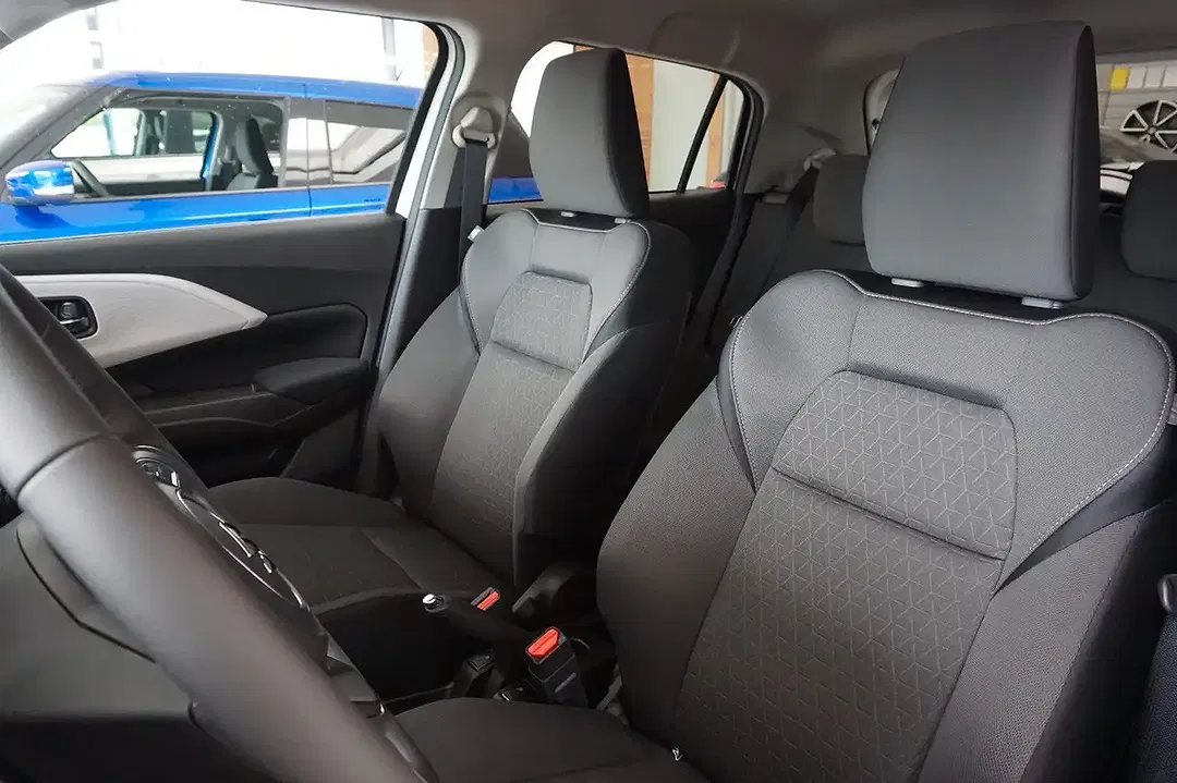 Suzuki Swift - Thumbnail 12
