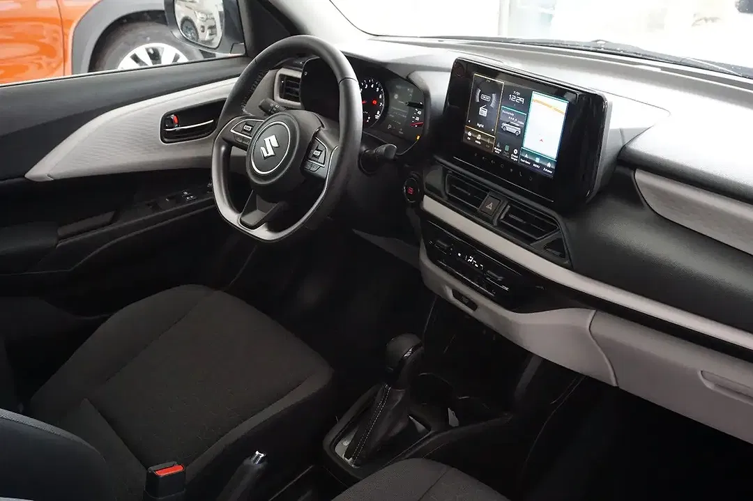 Suzuki Swift - Thumbnail 13