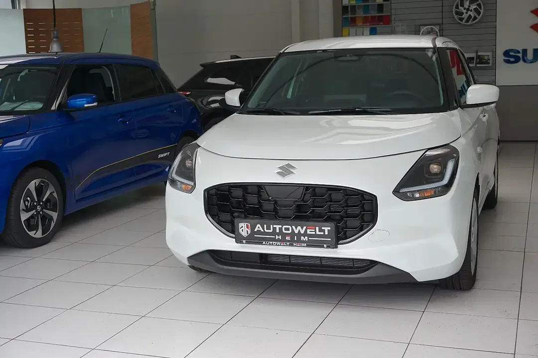 Suzuki Swift - Thumbnail 3