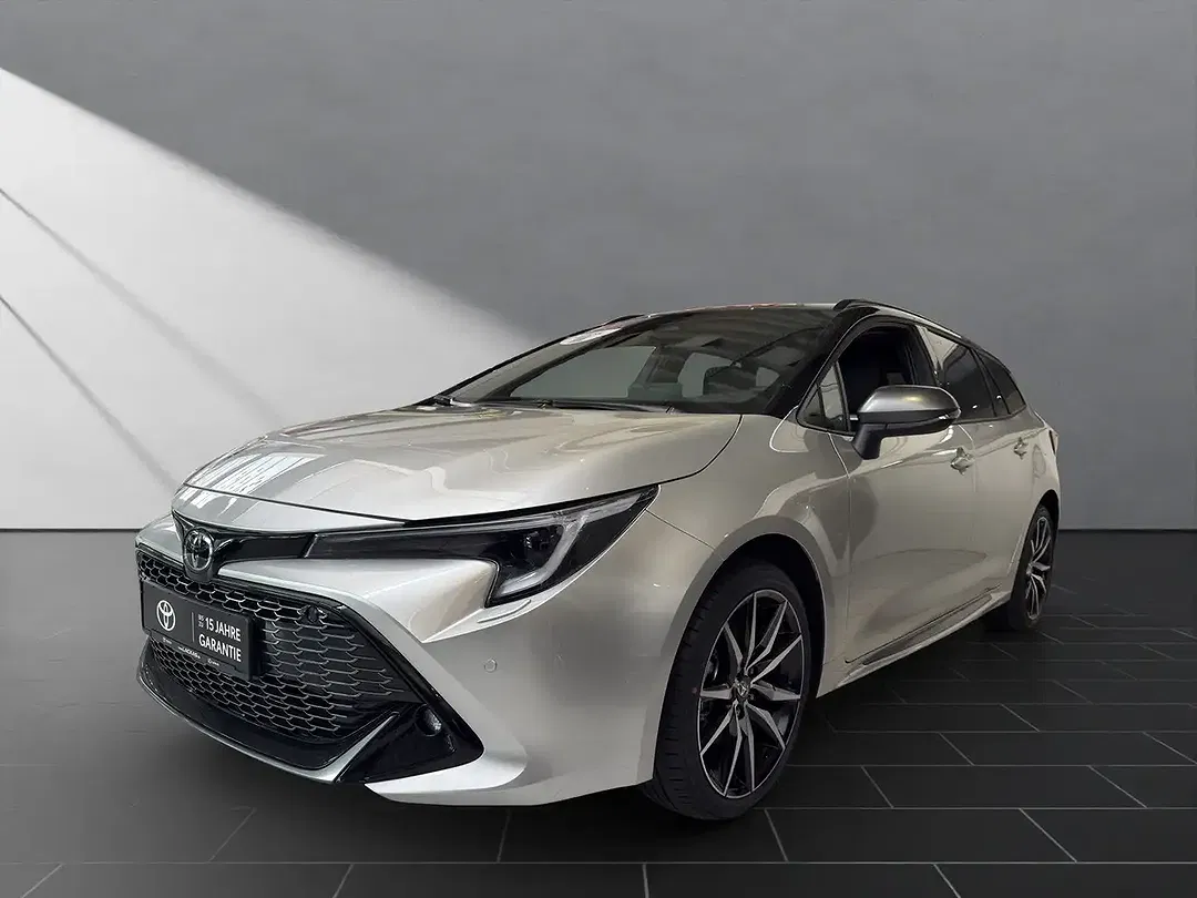 Toyota Corolla - Thumbnail 1