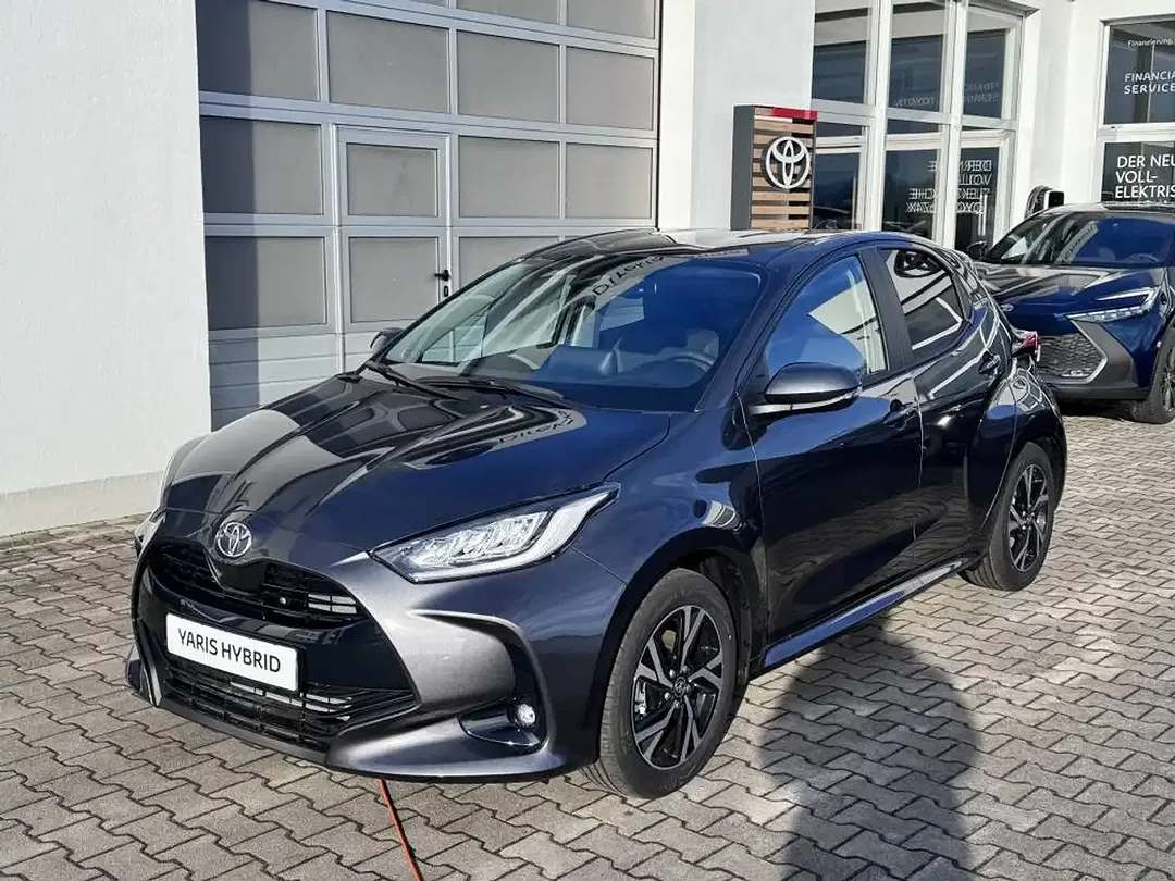 Toyota Yaris - Thumbnail 1