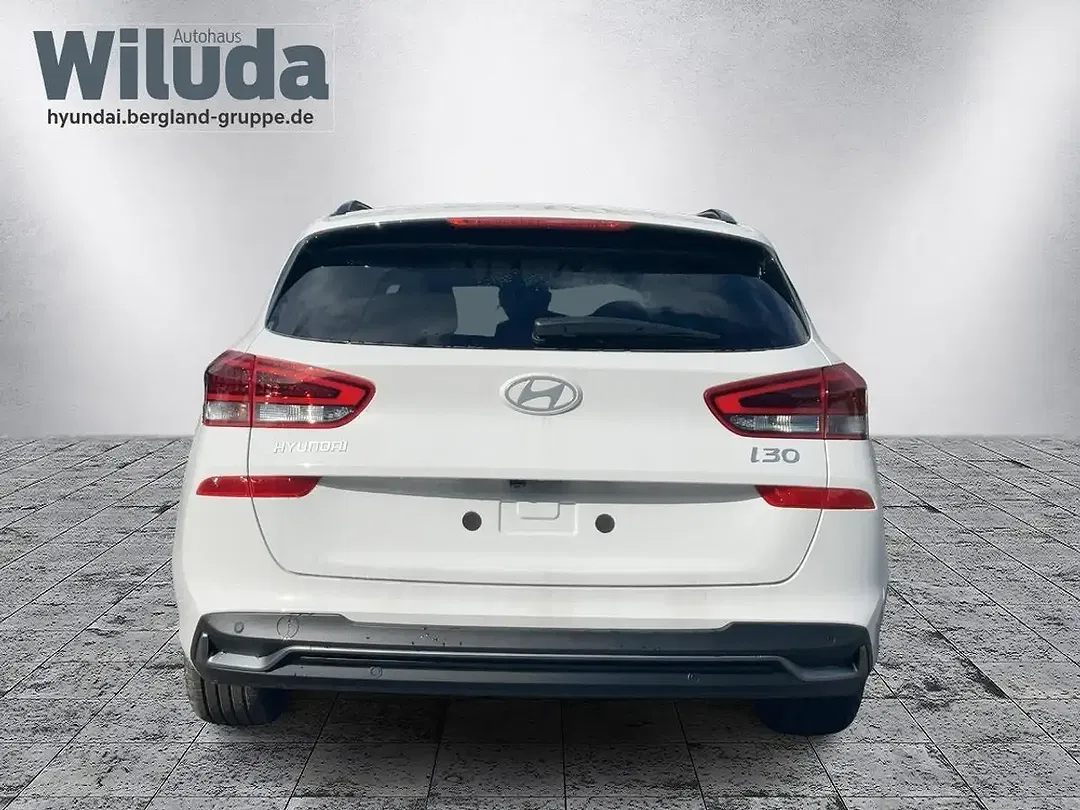 Hyundai i30 - Thumbnail 3
