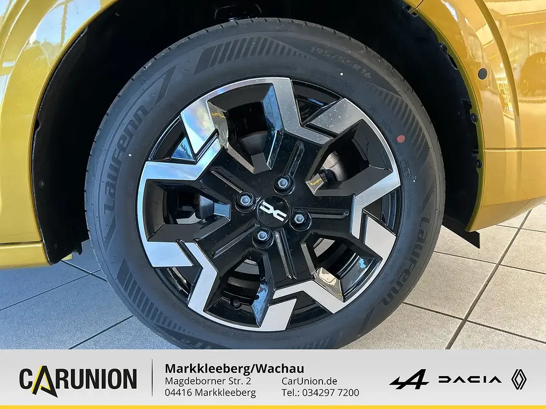 Dacia Sandero - Thumbnail 12