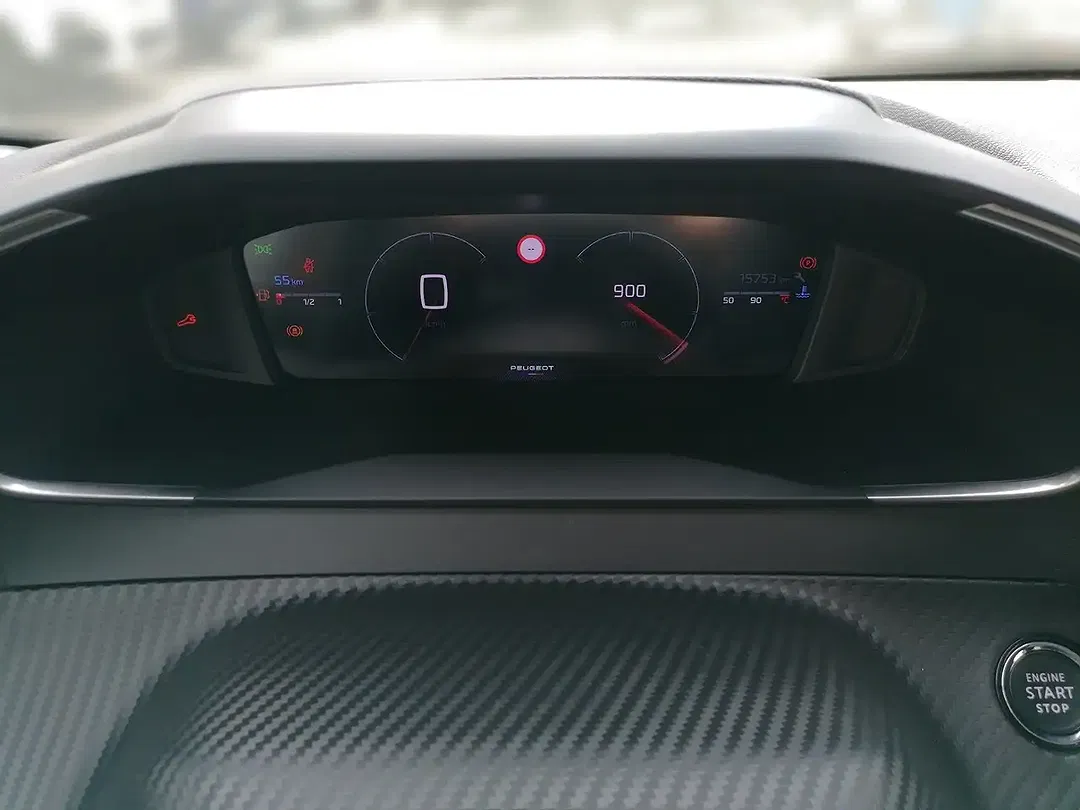 Peugeot 208 - Thumbnail 5