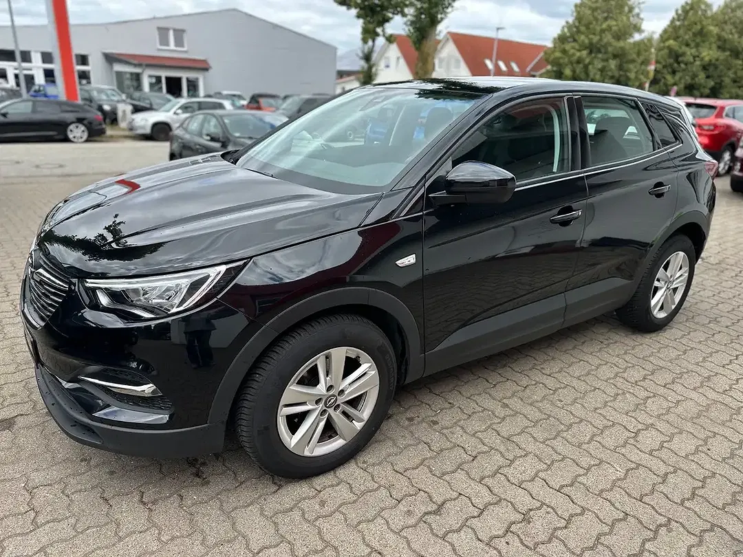 Opel Grandland X - Thumbnail 2