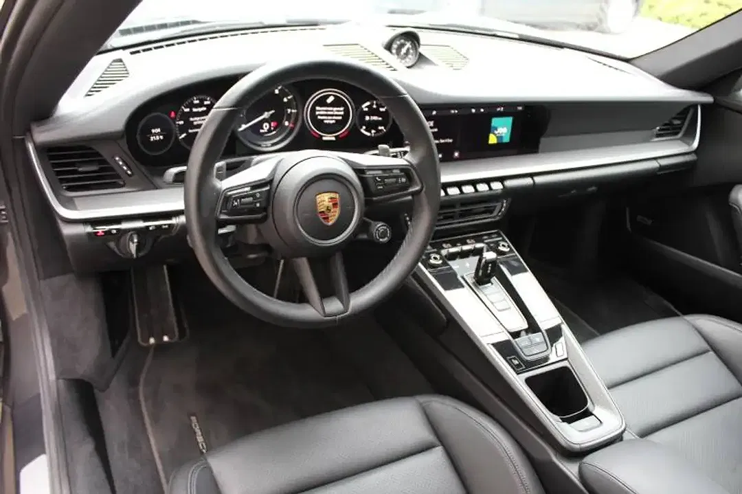 Porsche 992 - Thumbnail 9
