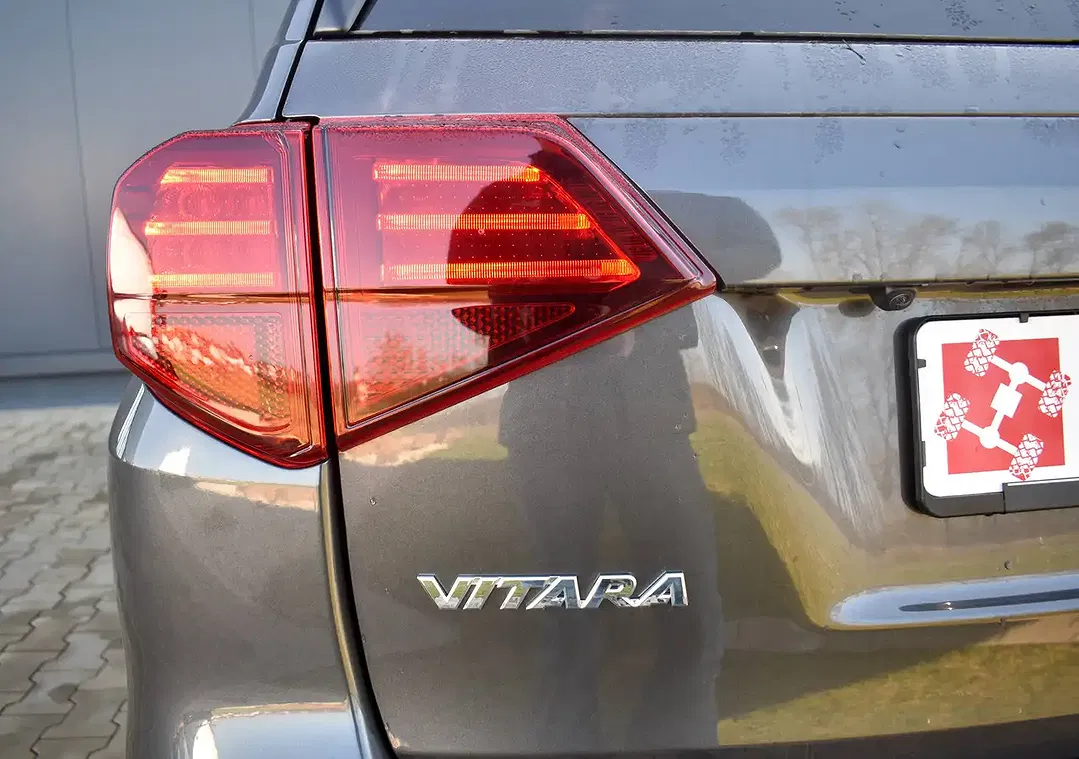 Suzuki Vitara - Thumbnail 7