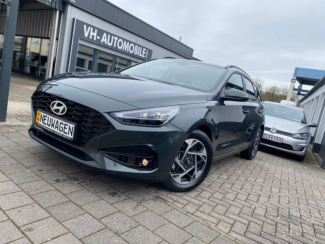 Hyundai i30 - Thumbnail 2
