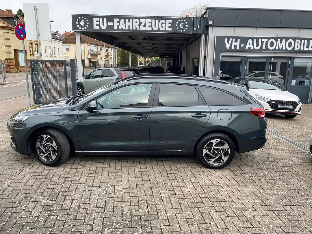 Hyundai i30 - Thumbnail 4