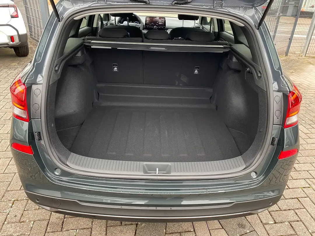 Hyundai i30 - Thumbnail 7