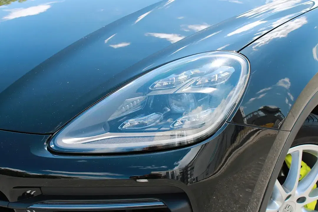 Porsche Cayenne - Thumbnail 11