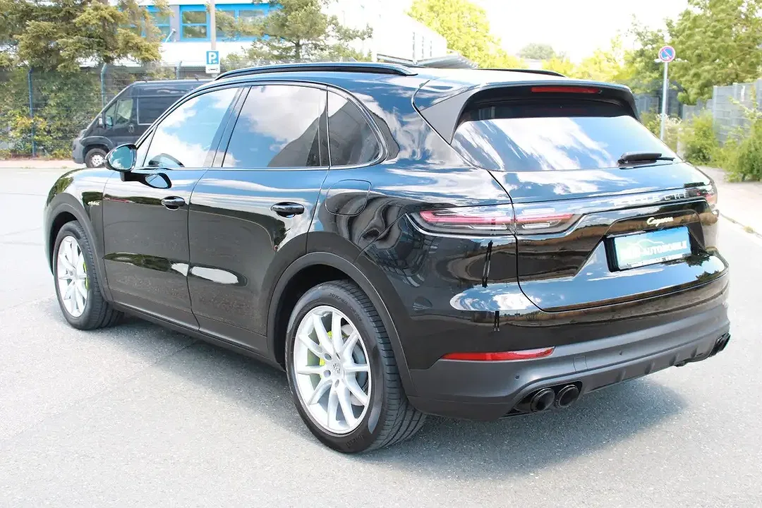 Porsche Cayenne - Thumbnail 8