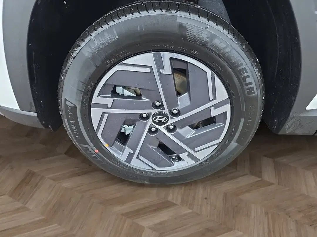 Hyundai TUCSON - Thumbnail 16