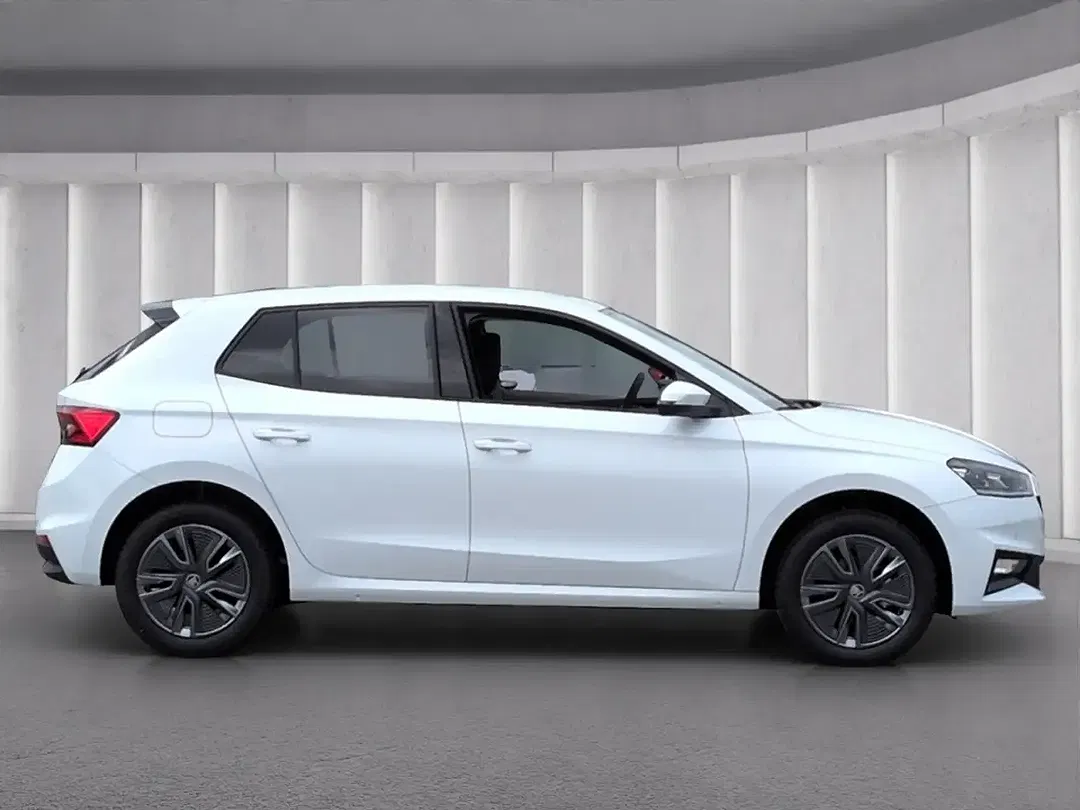 Skoda Fabia - Thumbnail 2