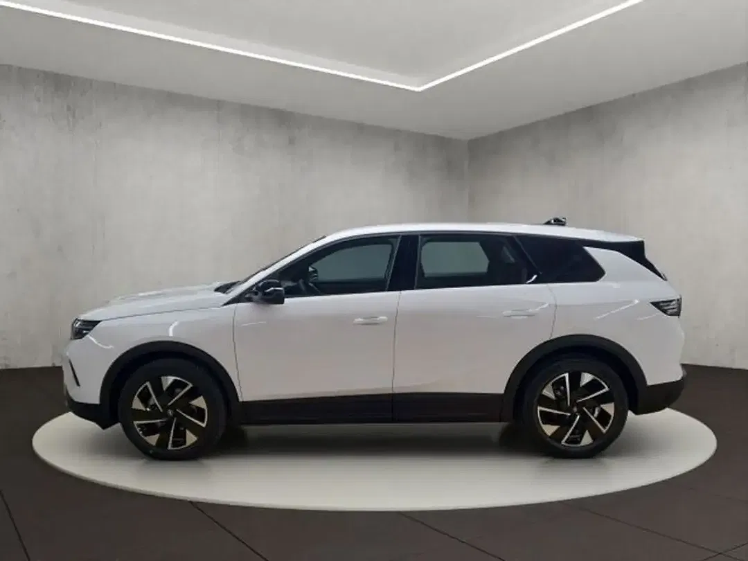 Opel Grandland - Thumbnail 2