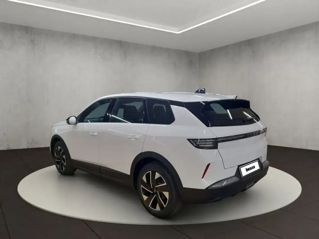 Opel Grandland - Thumbnail 3