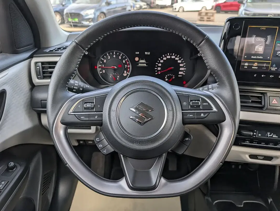Suzuki Swift - Thumbnail 14