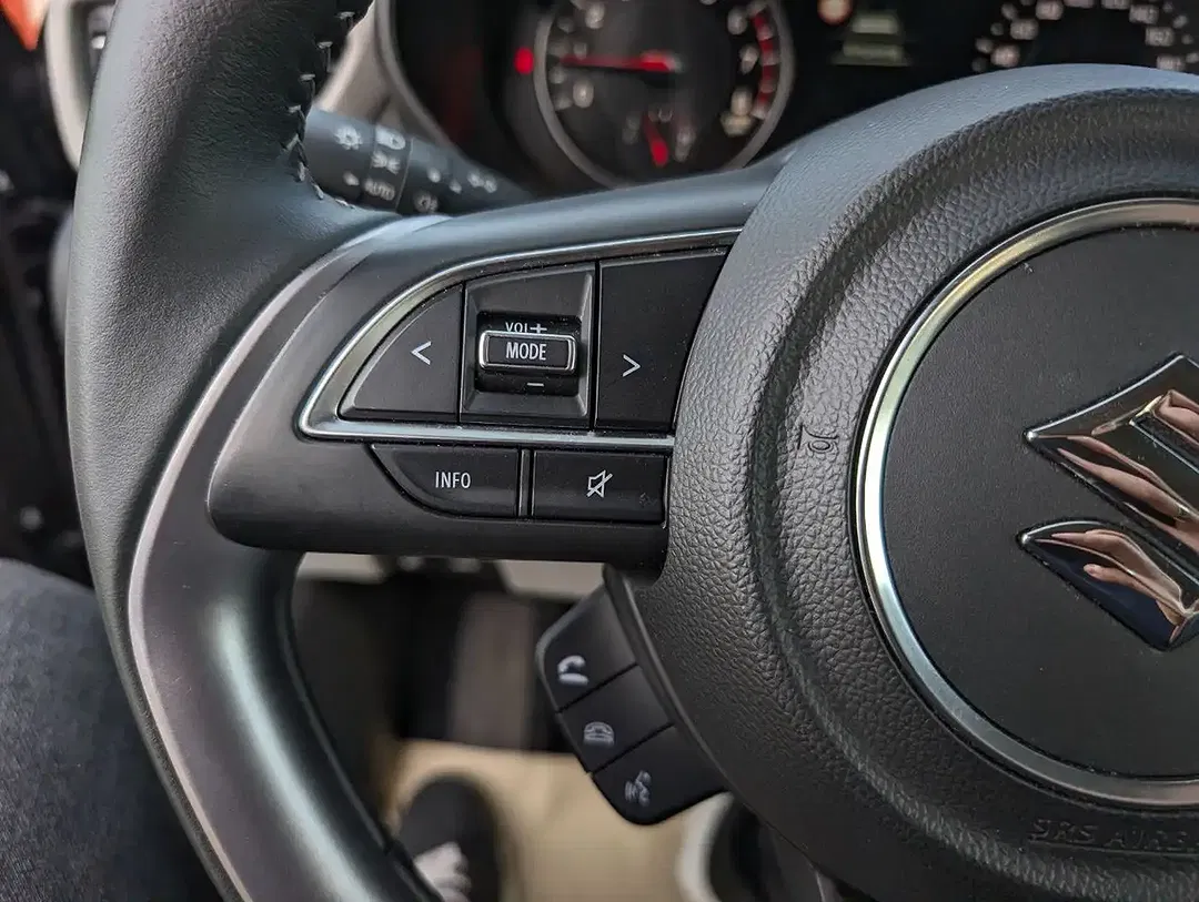 Suzuki Swift - Thumbnail 15