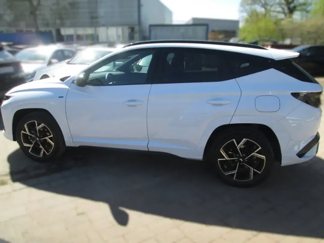 Hyundai TUCSON - Thumbnail 3