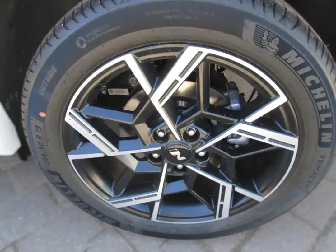 Hyundai TUCSON - Thumbnail 5
