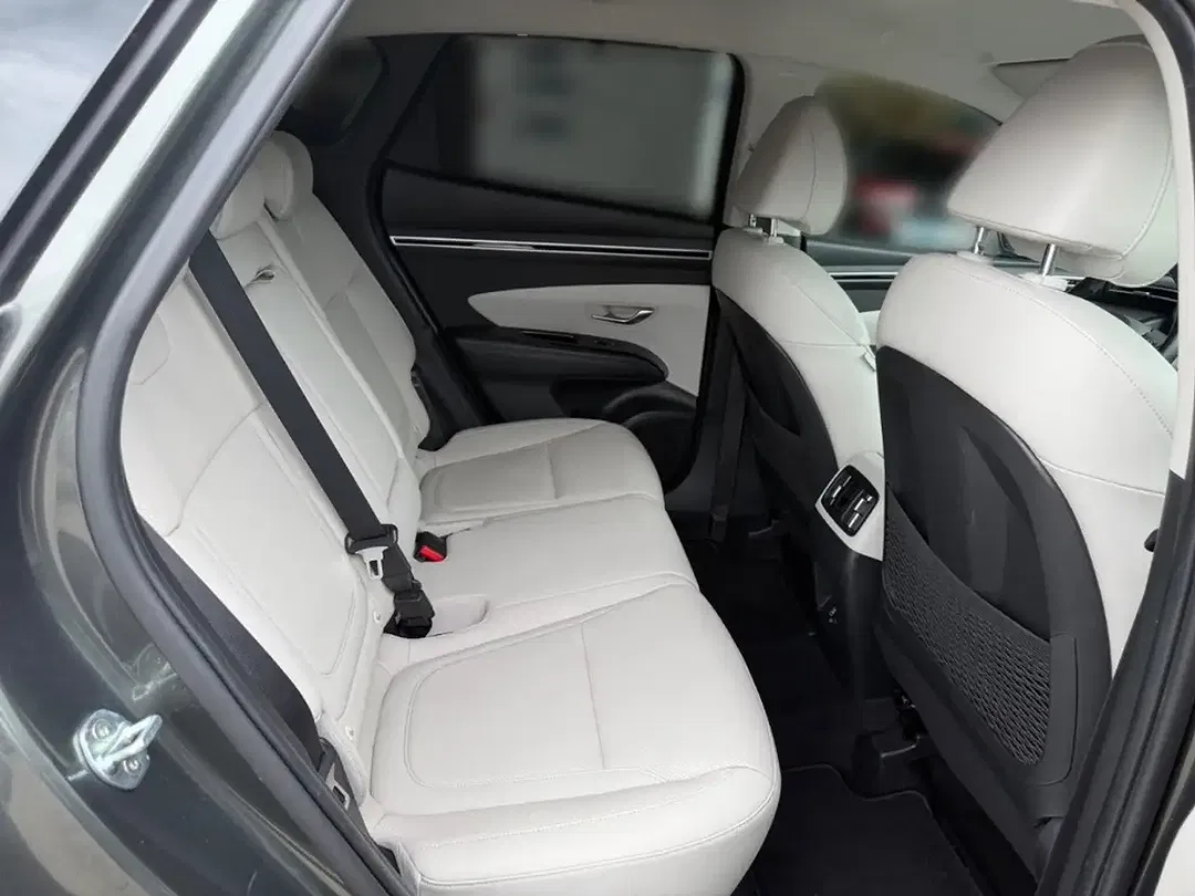 Hyundai TUCSON - Thumbnail 12