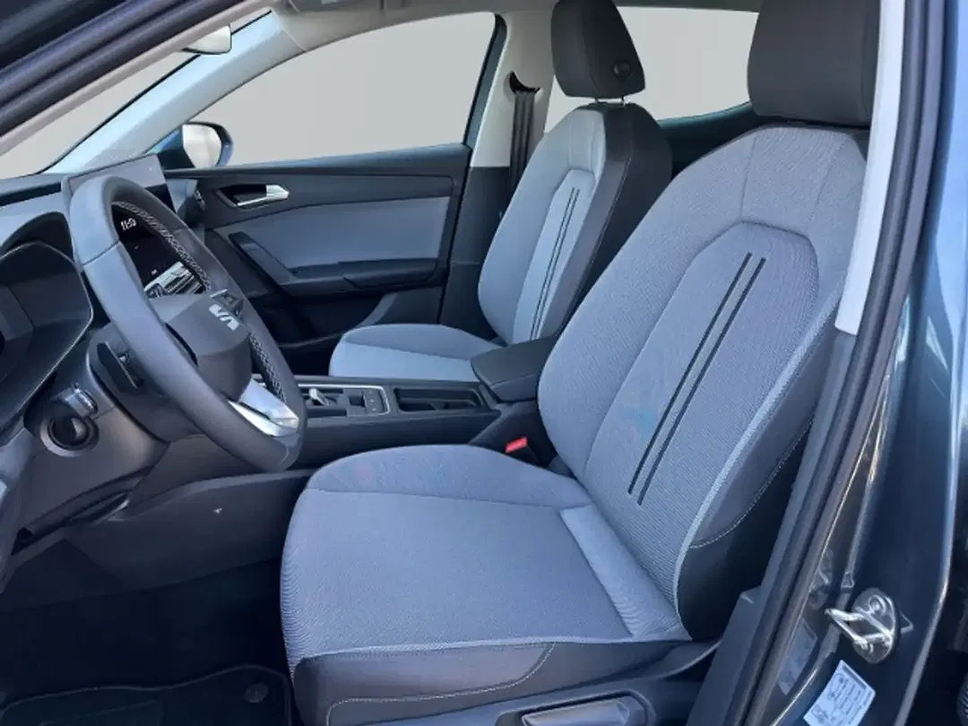 SEAT Leon - Thumbnail 3