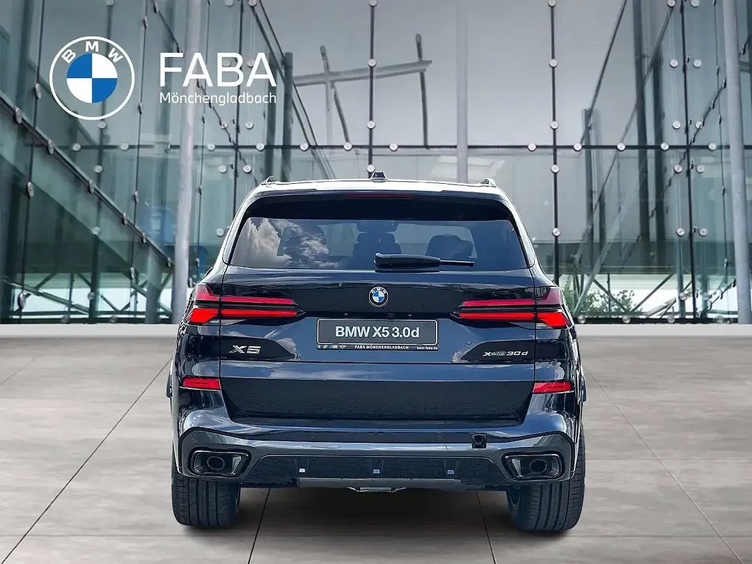 BMW X5 - Thumbnail 3