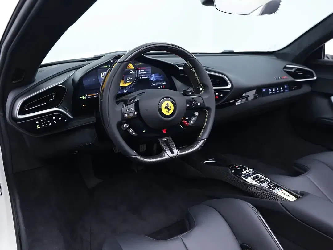 Ferrari 296 GTS - Thumbnail 10