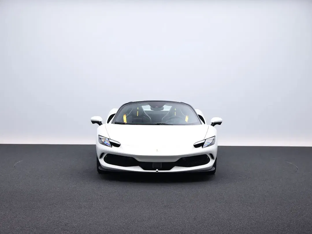 Ferrari 296 GTS - Thumbnail 3